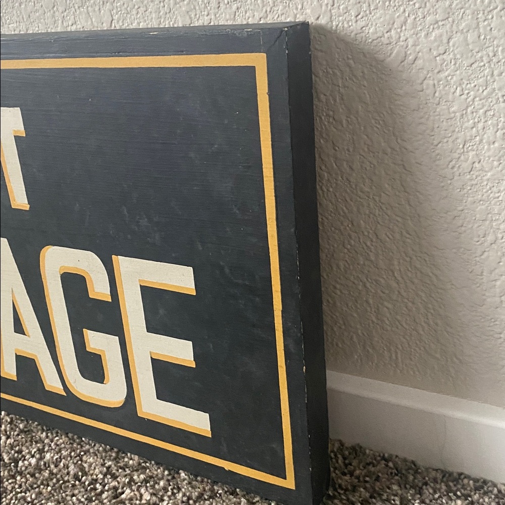 Guest Cottage Sign Distressed Welcome Guests - Picture 9 of 10